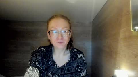Snapshot of lucky_licky20 chatting on January 10, 4:01 am lucky_licky20 online show from January 10, 4:01 am