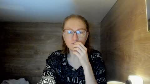 Snapshot of lucky_licky20 chatting on January 19, 5:15 am lucky_licky20 online show from January 19, 5:15 am