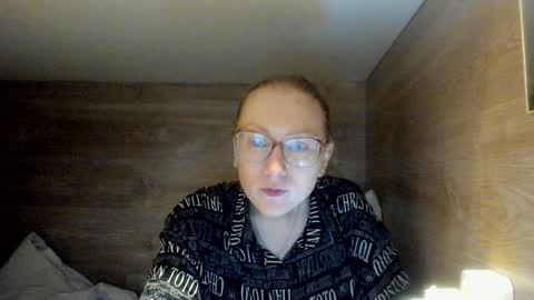 Snapshot of lucky_licky20 chatting on January 20, 4:43 am lucky_licky20 online show from January 20, 4:43 am
