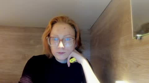 Snapshot of lucky_licky20 chatting on February 6, 4:21 am lucky_licky20 online show from February 6, 4:21 am