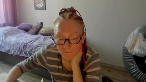 Snapshot of lucky_licky20 chatting on February 20, 5:55 am lucky_licky20 online show from February 20, 5:55 am