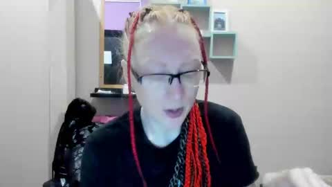 Snapshot of lucky_licky20 chatting on March 5, 4:02 am lucky_licky20 online show from March 5, 4:02 am