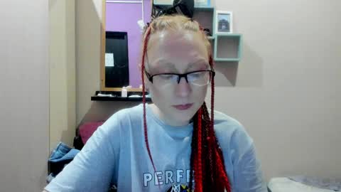 Snapshot of lucky_licky20 chatting on March 9, 7:59 pm lucky_licky20 online show from March 9, 7:59 pm