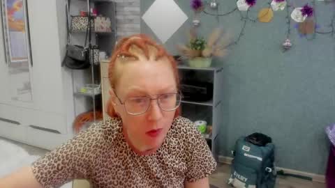 lucky_licky20 online show from January 16, 3:54 am
