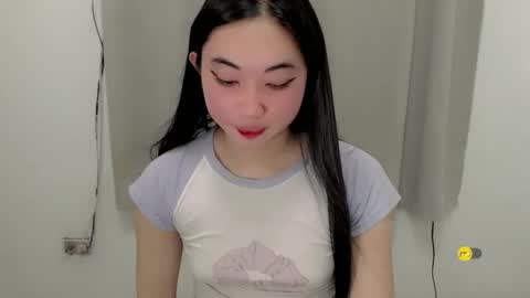 Snapshot of lucky_mariel chatting on December 4, 4:10 am mariel online show from December 4, 4:10 am