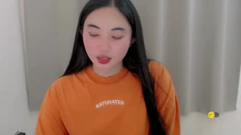 Snapshot of lucky_mariel chatting on December 12, 2:44 pm mariel online show from December 12, 2:44 pm
