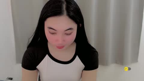 Snapshot of lucky_mariel chatting on December 15, 6:26 pm mariel online show from December 15, 6:26 pm