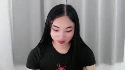 Snapshot of lucky_mariel chatting on January 14, 1:38 pm mariel online show from January 14, 1:38 pm