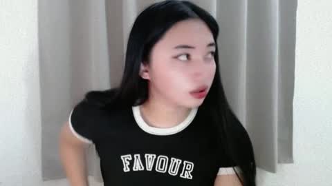 Snapshot of lucky_mariel chatting on January 25, 2:25 pm mariel online show from January 25, 2:25 pm