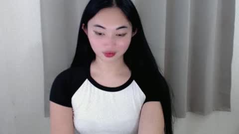 Snapshot of lucky_mariel chatting on February 2, 6:20 pm mariel online show from February 2, 6:20 pm
