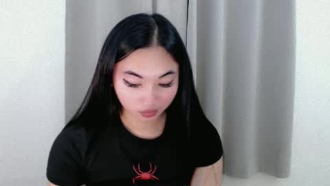 Snapshot of lucky_mariel chatting on February 25, 5:47 pm mariel online show from February 25, 5:47 pm