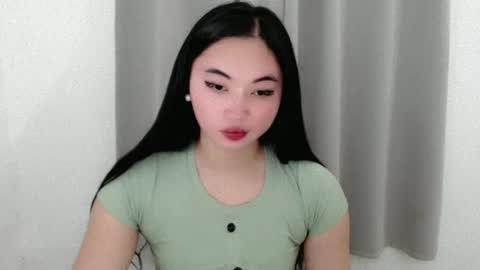 Snapshot of lucky_mariel chatting on March 3, 4:14 pm mariel online show from March 3, 4:14 pm
