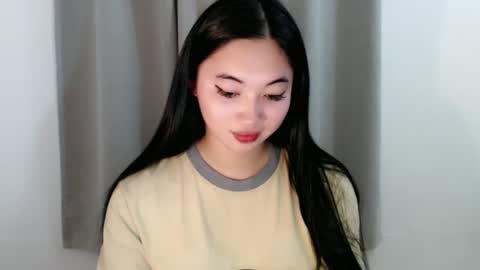 Snapshot of lucky_mariel chatting on March 8, 2:30 pm mariel online show from March 8, 2:30 pm