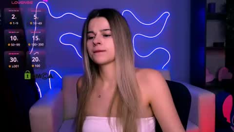 Mila Sweetheart online show from June 30, 7:59 pm