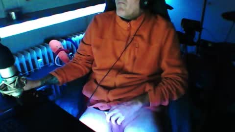        call me  Stefan online show from February 7, 6:06 am