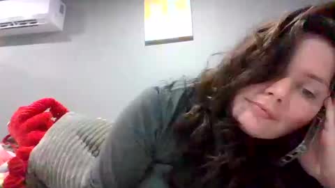 luckygirl96 online show from October 14, 12:00 am