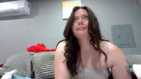 luckygirl96 online show from November 22, 3:05 am