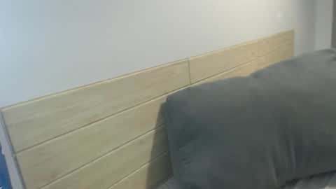 Snapshot of luckyisa chatting on November 3, 5:25 pm angelisa online show from November 3, 5:25 pm