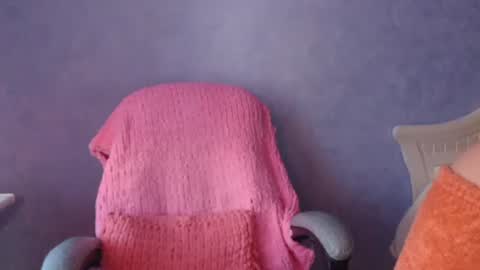 luckylinda23 online show from May 11, 4:04 pm