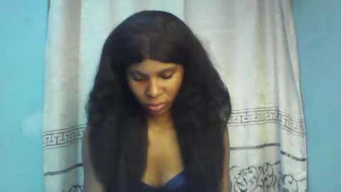 Snapshot of luckymadequeen chatting on January 12, 9:40 pm Gloria online show from January 12, 9:40 pm