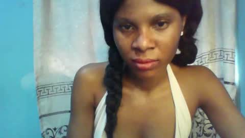 Snapshot of luckymadequeen chatting on January 20, 7:15 am Gloria online show from January 20, 7:15 am