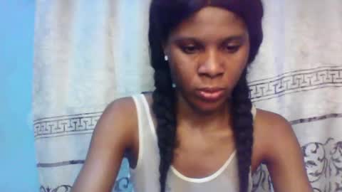 Snapshot of luckymadequeen chatting on January 27, 11:33 pm Gloria online show from January 27, 11:33 pm