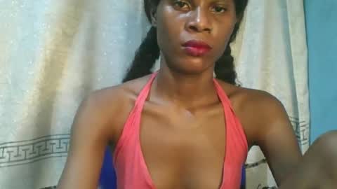 Snapshot of luckymadequeen chatting on January 6, 2:59 am Gloria online show from January 6, 2:59 am