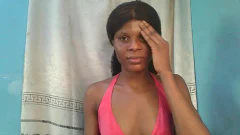 Snapshot of luckymadequeen chatting on January 18, 3:27 pm Gloria online show from January 18, 3:27 pm