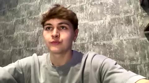 Snapshot of luckymenchik chatting on October 25, 4:35 pm Ricky online show from October 25, 4:35 pm