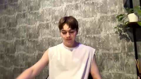 Snapshot of luckymenchik chatting on December 14, 8:02 pm Ricky online show from December 14, 8:02 pm