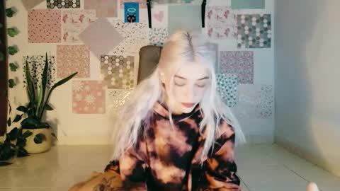 luckysapphire777 online show from February 26, 8:13 am