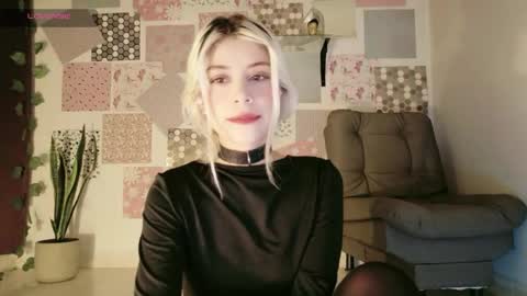 Snapshot of luckysapphire777 chatting on April 28, 7:46 am luckysapphire777 online show from April 28, 7:46 am