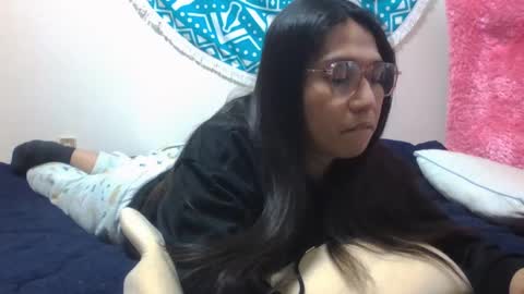 Snapshot of luckyts_cumx chatting on February 4, 6:14 am luckyts_cumx online show from February 4, 6:14 am