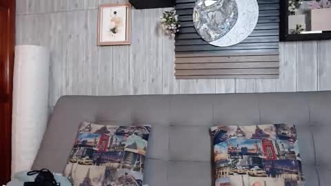 Snapshot of lucy0420 chatting on February 9, 3:43 am Lucy online show from February 9, 3:43 am