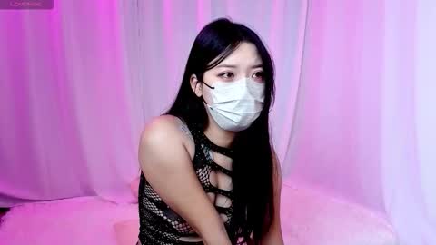 Snapshot of lucy741540 chatting on December 18, 1:44 am lucy741540 online show from December 18, 1:44 am