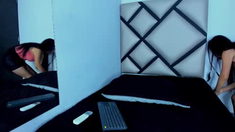 Snapshot of lucy__23 chatting on September 10, 4:56 am   online show from September 10, 4:56 am