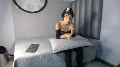 Snapshot of lucy__23 chatting on September 12, 10:54 pm   online show from September 12, 10:54 pm