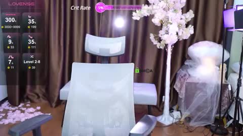 Snapshot of lucy__bb chatting on January 28, 1:39 am Lucy online show from January 28, 1:39 am