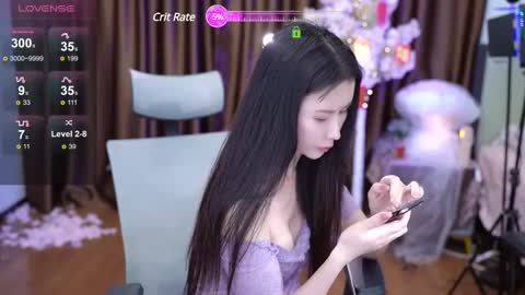 Snapshot of lucy__bb chatting on February 2, 1:19 pm Lucy online show from February 2, 1:19 pm