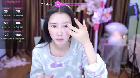 Snapshot of lucy__bb chatting on February 7, 1:15 am Lucy online show from February 7, 1:15 am