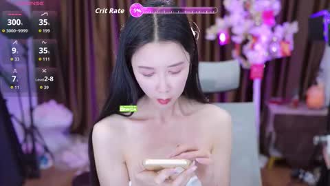 Lucy online show from October 25, 2:30 am