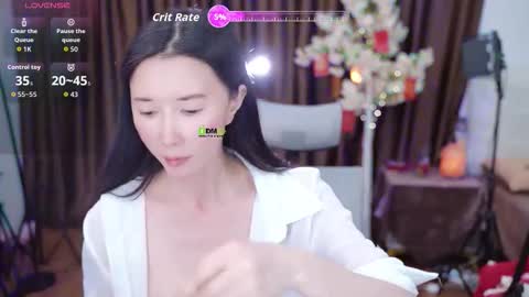 Lucy online show from November 4, 9:08 am