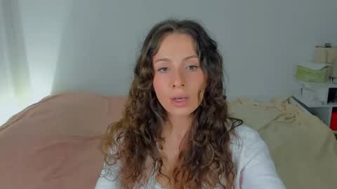 lucy__ray online show from May 22, 8:03 pm