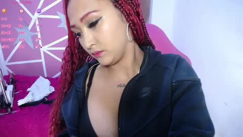 Snapshot of lucy_beatifull chatting on March 31, 12:49 pm lucy_beatifull online show from March 31, 12:49 pm