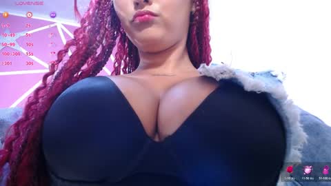 Snapshot of lucy_beatifull chatting on April 8, 1:38 am lucy_beatifull online show from April 8, 1:38 am