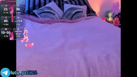Snapshot of lucy_blush99 chatting on July 25, 1:19 pm lucy blush99 online show from July 25, 1:19 pm