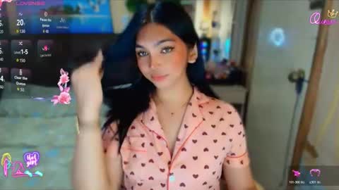 Lucy online show from July 21, 1:30 am