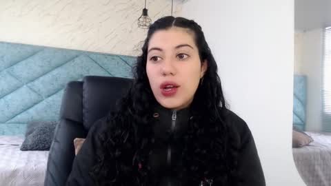 Lucy Greys online show from February 18, 1:18 pm