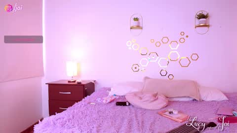 Luciana online show from October 18, 9:37 pm