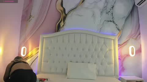 Snapshot of lucy_milf_474 chatting on April 10, 11:59 am Lucy online show from April 10, 11:59 am